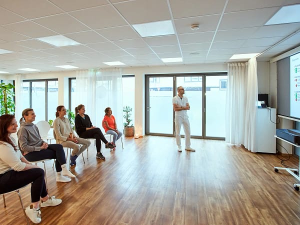 Heller, barrierefreier Seminarraum im Zentrum von Koblenz mit moderner Ausstattung – mietbar im Centrum für Sport und Gesundheit